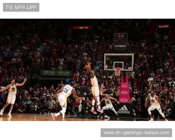 篮球巨星三分投到灯灭：一场超越传奇的绝杀瞬间